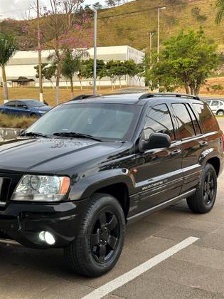 JEEP GRAND CHEROKEE 4.7 LIMITED 4X4 V8 16V GASOLINA 4P AUTOMÁTICO
